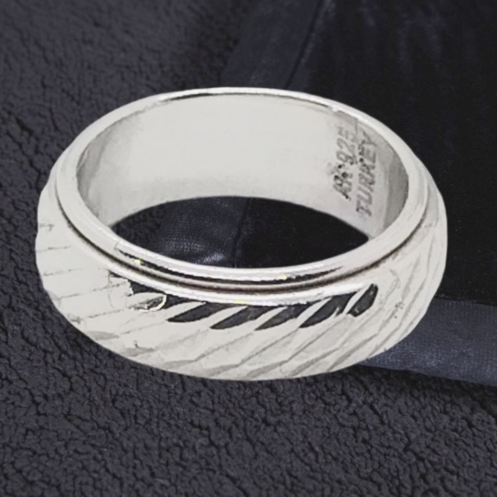 Atasay Kuyumculuk Fluted Sterling Silver Ring with Diagonal Grooves
